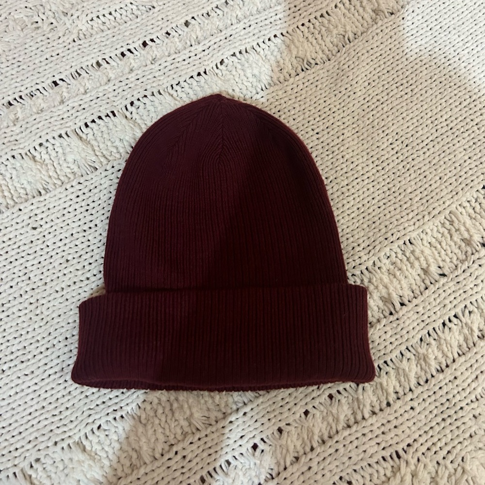 Aritzia Sunday Best Red Beanie